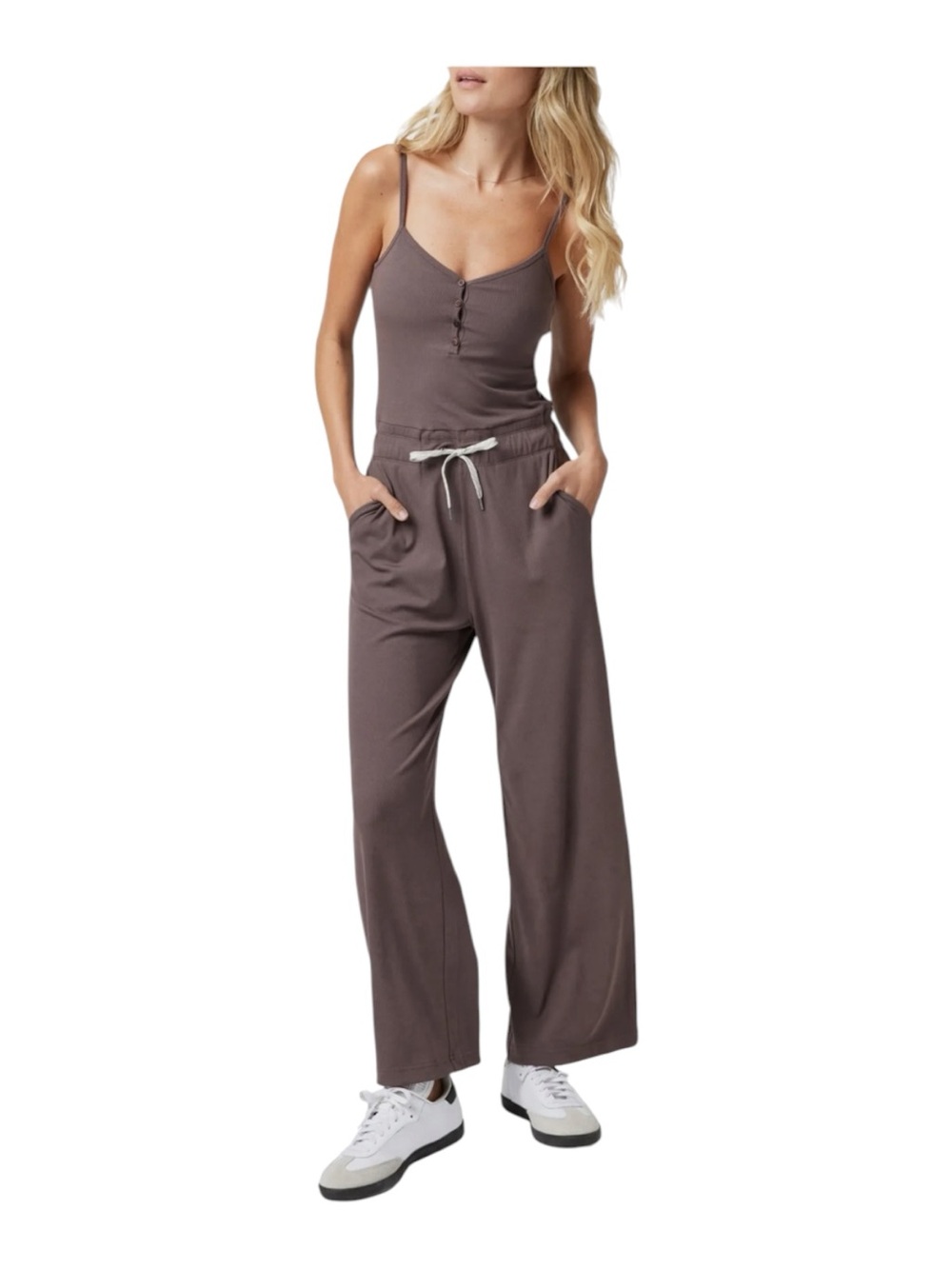 Vuori Pose Henley Jumpsuit Size Medium Brown Wide Leg Stretchy Pockets - Picture 2 of 16